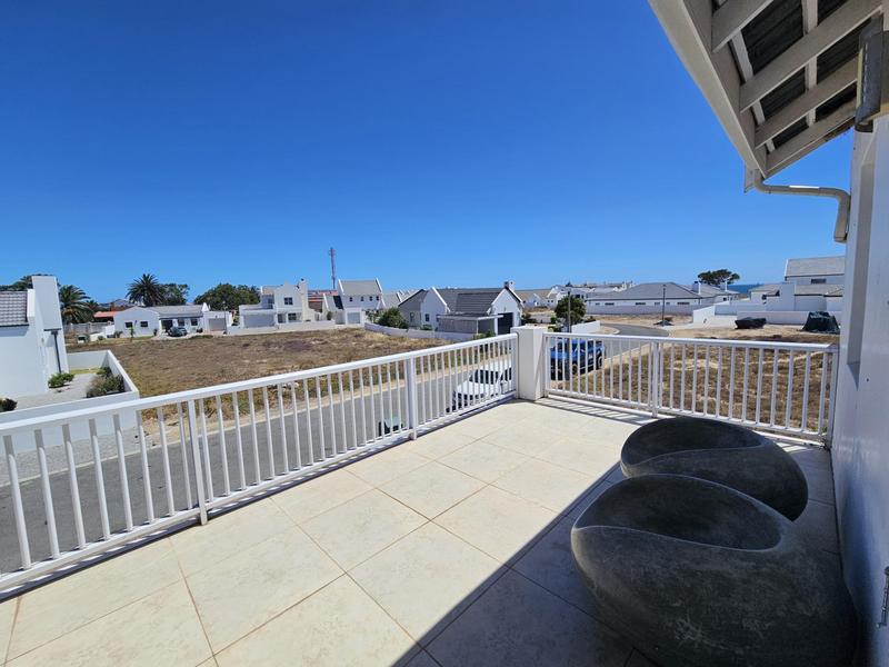 3 Bedroom Property for Sale in Sandy Point Western Cape